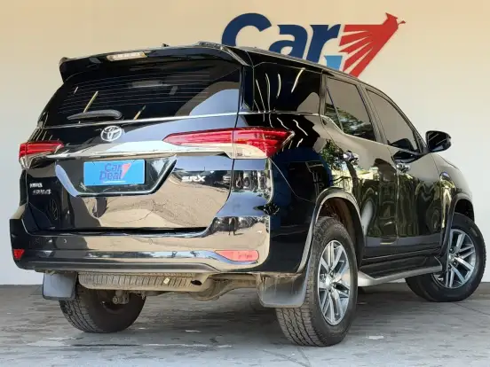 TOYOTA-HILUX SW4-2019