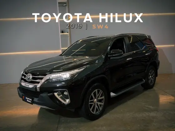 TOYOTA HILUX SW4 2.8 SRX 4X4 16V TURBO INTERCOOLER DIESEL 4P AUTOMÁTICO TOYOTA HILUX SW4 2.8 SRX 4X4 16V TURBO INTERCOOLER DIESEL 4P AUTOMÁTICO