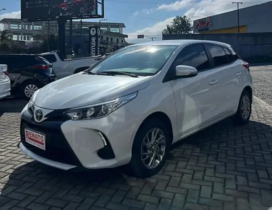 TOYOTA YARIS 1.5 16V FLEX SEDAN XS MULTIDRIVE TOYOTA YARIS 1.5 16V FLEX SEDAN XS MULTIDRIVE