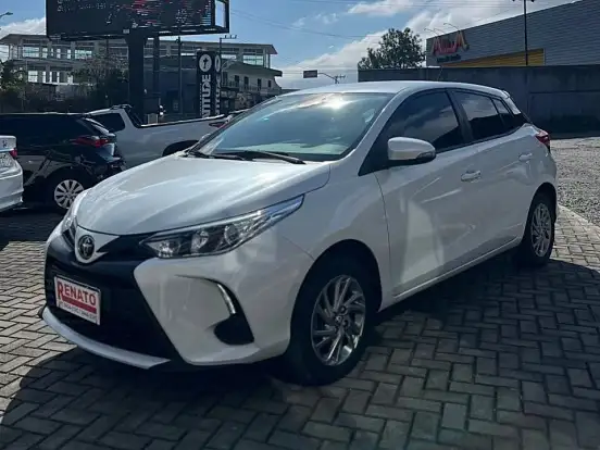 TOYOTA-YARIS-1.5 16V FLEX SEDAN XS MULTIDRIVE TOYOTA-YARIS-2023