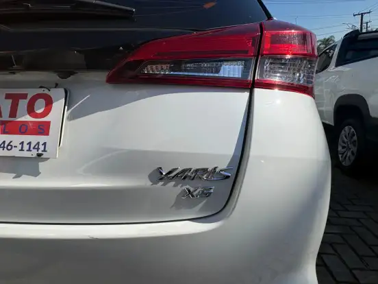 TOYOTA-YARIS-2023
