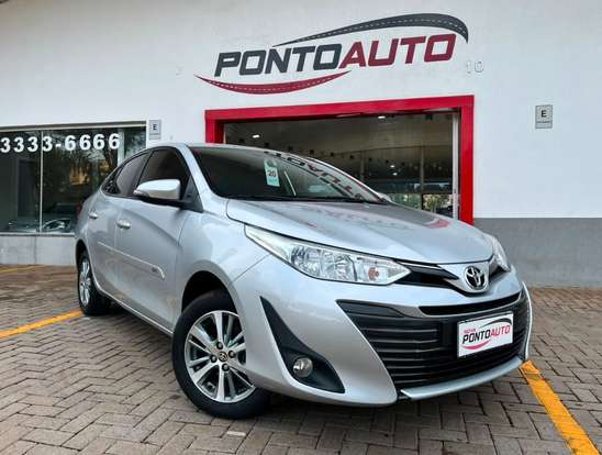 TOYOTA-YARIS-2019