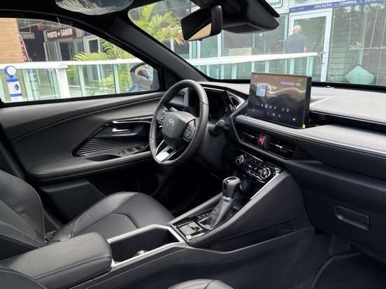 TOYOTA-YARIS CROSS-2026
