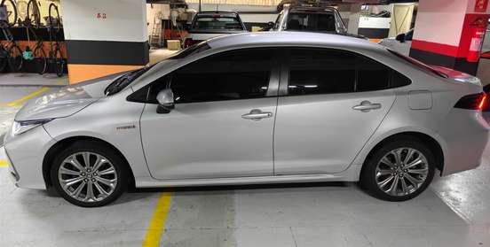 TOYOTA-COROLLA-2019