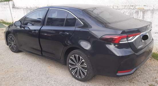 TOYOTA-COROLLA-2021