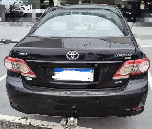 TOYOTA-COROLLA-2013