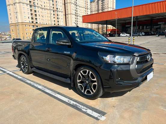 TOYOTA-HILUX-2.8 D-4D TURBO DIESEL CD POWER PACK 4X4 MANUAL TOYOTA-HILUX-2023