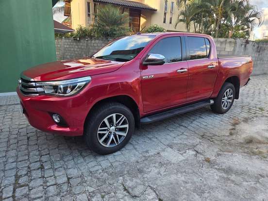 TOYOTA-HILUX-2.8 SRX 4X4 CD 16V DIESEL 4P AUTOMÁTICO TOYOTA-HILUX-2018