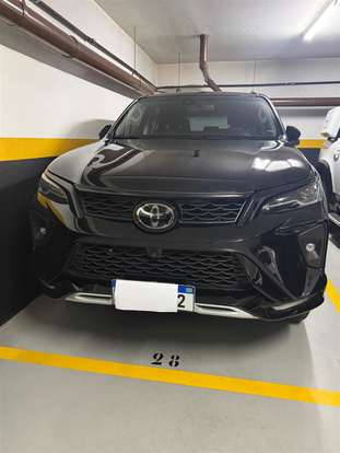 TOYOTA-HILUX SW4-2.8 D-4D TURBO DIESEL SRX PLATINUM 7L 4X4 AUTOMÁTICO TOYOTA-HILUX SW4-2025