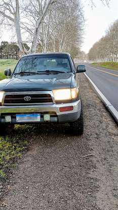 TOYOTA-HILUX SW4-1998