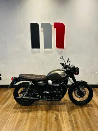TRIUMPH BONNEVILLE T100 BLACK 900 TRIUMPH BONNEVILLE T100 BLACK 900