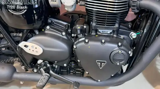 TRIUMPH-BONNEVILLE T120 BLACK 1200 TRIUMPH-BONNEVILLE T120 BLACK 1200-2026