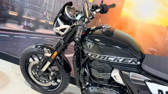 TRIUMPH-TRACKER 400-2026