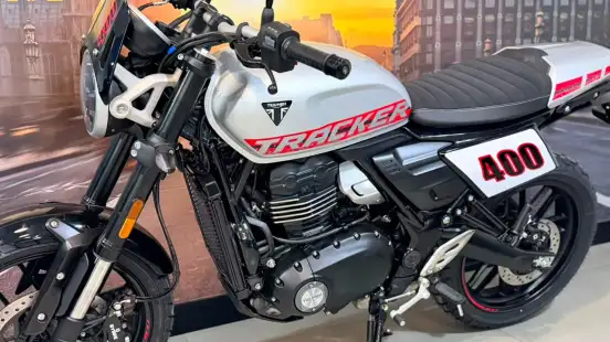 TRIUMPH-TRACKER 400-2026