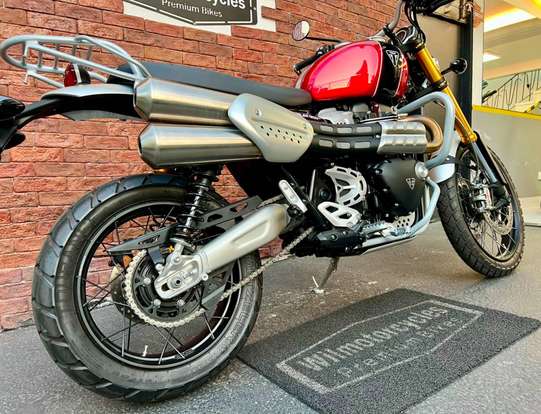 TRIUMPH-BONNEVILLE SCRAMBLER 1200 XE-2023