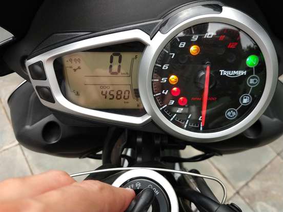 TRIUMPH-SPEED TRIPLE TRIUMPH-SPEED TRIPLE-2015