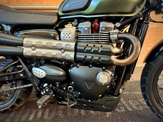 TRIUMPH-STREET SCRAMBLER-2017