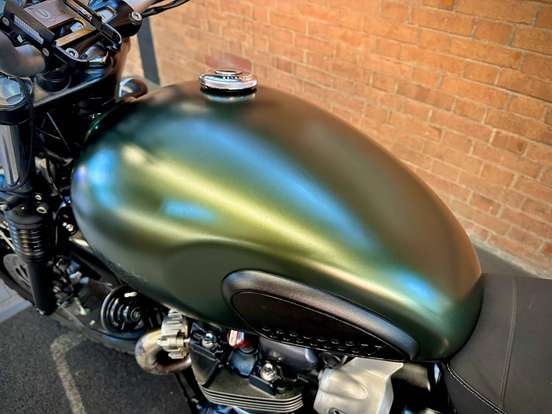 TRIUMPH-STREET SCRAMBLER-2017