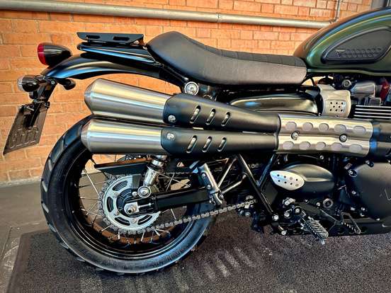 TRIUMPH-STREET SCRAMBLER-2017