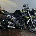 TRIUMPH STREET TRIPLE 765 RS TRIUMPH STREET TRIPLE 765 RS