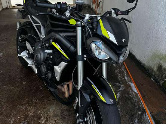 TRIUMPH-STREET TRIPLE 765 RS TRIUMPH-STREET TRIPLE 765 RS-2020