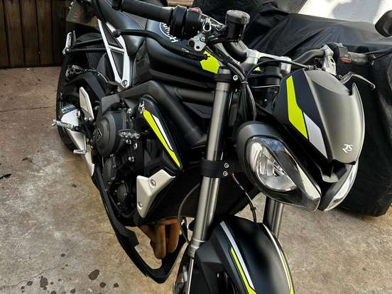 TRIUMPH-STREET TRIPLE 765 RS TRIUMPH-STREET TRIPLE 765 RS-2020