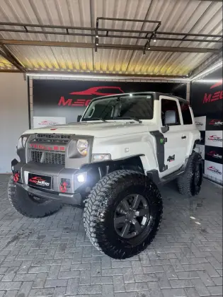 TROLLER T4 3.2 XLT 4X4 20V TURBO INTERCOOLER DIESEL 2P MANUAL TROLLER T4 3.2 XLT 4X4 20V TURBO INTERCOOLER DIESEL 2P MANUAL