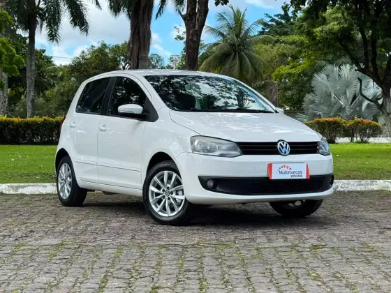 VOLKSWAGEN FOX 1.6 MI 8V FLEX 4P AUTOMATIZADO VOLKSWAGEN FOX 1.6 MI 8V FLEX 4P AUTOMATIZADO