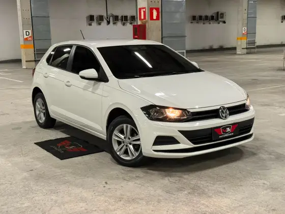 VOLKSWAGEN POLO 1.0 MPI TOTAL FLEX MANUAL VOLKSWAGEN POLO 1.0 MPI TOTAL FLEX MANUAL