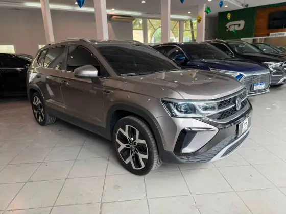 VOLKSWAGEN TAOS 1.4 250 TSI TOTAL FLEX HIGHLINE AUTOMÁTICO VOLKSWAGEN TAOS 1.4 250 TSI TOTAL FLEX HIGHLINE AUTOMÁTICO