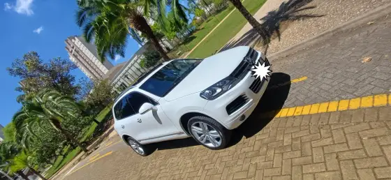 VOLKSWAGEN TOUAREG 4.2 FSI V8 32V GASOLINA 4P TIPTRONIC VOLKSWAGEN TOUAREG 4.2 FSI V8 32V GASOLINA 4P TIPTRONIC