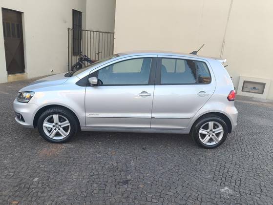 VOLKSWAGEN FOX 1.6 MSI HIGHLINE 16V FLEX 4P MANUAL