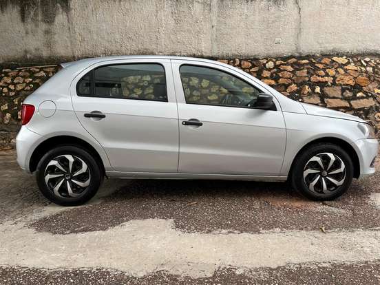 VOLKSWAGEN-GOL-2013
