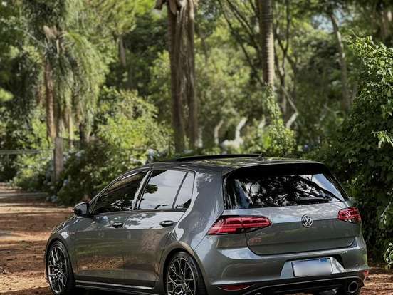 VOLKSWAGEN-GOLF-2.0 TSI GTI 16V TURBO GASOLINA 4P AUTOMÁTICO VOLKSWAGEN-GOLF-2017