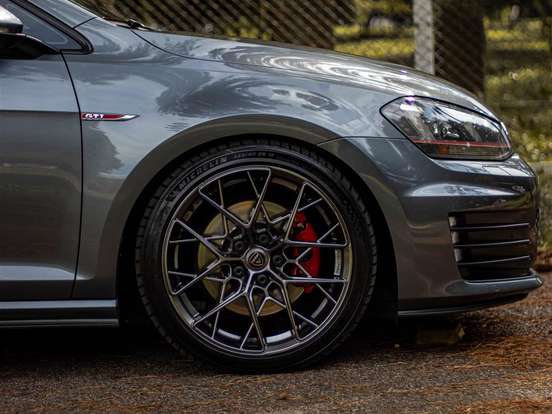 VOLKSWAGEN-GOLF-2.0 TSI GTI 16V TURBO GASOLINA 4P AUTOMÁTICO VOLKSWAGEN-GOLF-2017