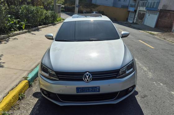 VOLKSWAGEN JETTA 2.0 TSI HIGHLINE 200CV GASOLINA 4P TIPTRONIC