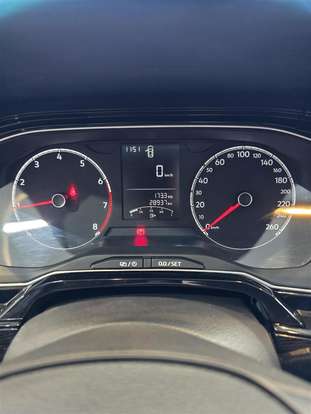 VOLKSWAGEN-POLO-2024