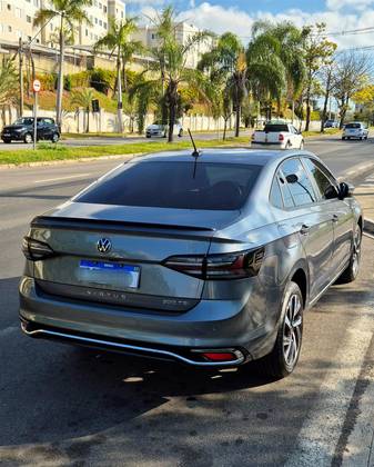 VOLKSWAGEN VIRTUS 1.0 200 TSI HIGHLINE AUTOMÁTICO