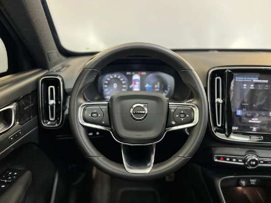 VOLVO-XC40-1.5 T5 RECHARGE R-DESIGN GEARTRONIC VOLVO-XC40-2021