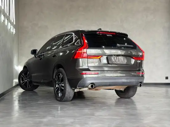 VOLVO-XC60-2.0 T5 GASOLINA MOMENTUM AWD GEARTRONIC VOLVO-XC60-2017