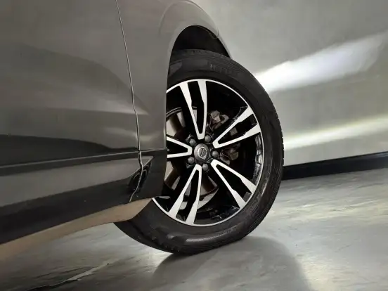 VOLVO-XC60-2.0 T5 GASOLINA MOMENTUM AWD GEARTRONIC VOLVO-XC60-2017