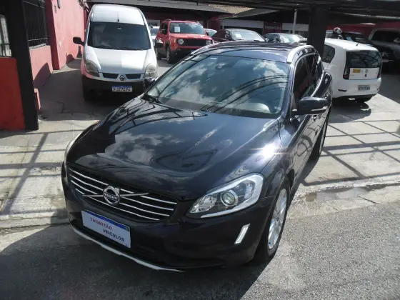 VOLVO XC60 2.0 T5 MOMENTUM GASOLINA 4P AUTOMÁTICO VOLVO XC60 2.0 T5 MOMENTUM GASOLINA 4P AUTOMÁTICO