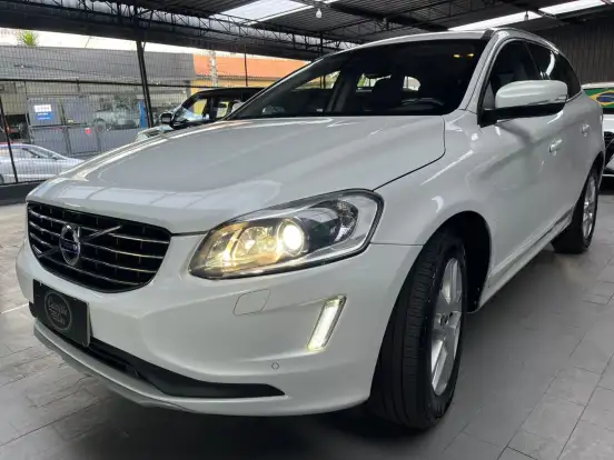 VOLVO-XC60-2016