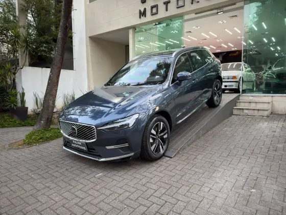 VOLVO XC60 2.0 T8 PHEV PLUS AWD GEARTRONIC VOLVO XC60 2.0 T8 PHEV PLUS AWD GEARTRONIC