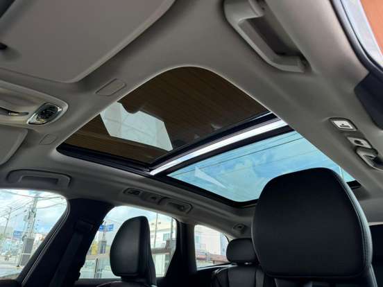 VOLVO-XC60-2019
