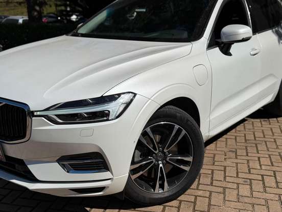 VOLVO-XC60-2.0 T8 HYBRID MOMENTUM AWD GEARTRONIC VOLVO-XC60-2020