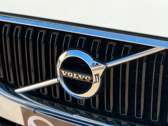 VOLVO-XC60-2.0 T8 HYBRID MOMENTUM AWD GEARTRONIC VOLVO-XC60-2020