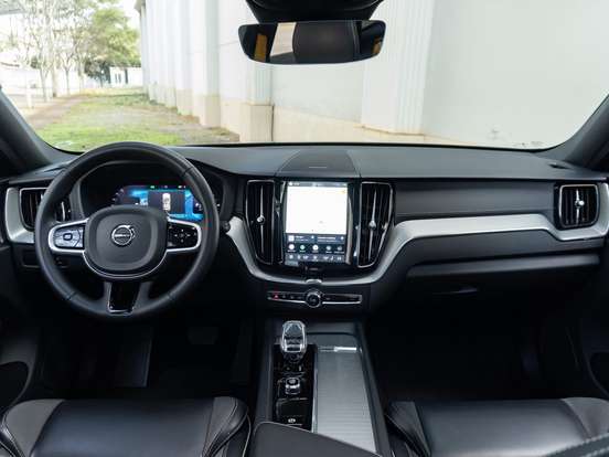 VOLVO-XC60-2.0 T8 RECHARGE POLESTAR ENGINEERED AWD GEARTRONIC VOLVO-XC60-2023