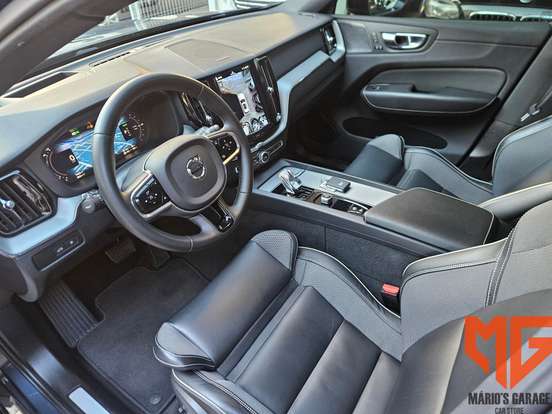 VOLVO-XC60-2022