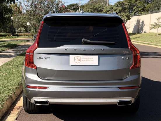 VOLVO-XC90-2.0 T6 GASOLINA MOMENTUM AWD GEARTRONIC VOLVO-XC90-2019